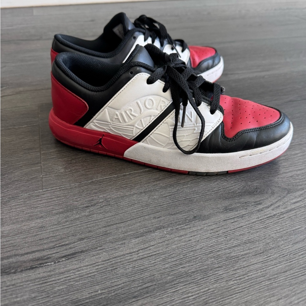 Men’s Air Jordans - Size 8